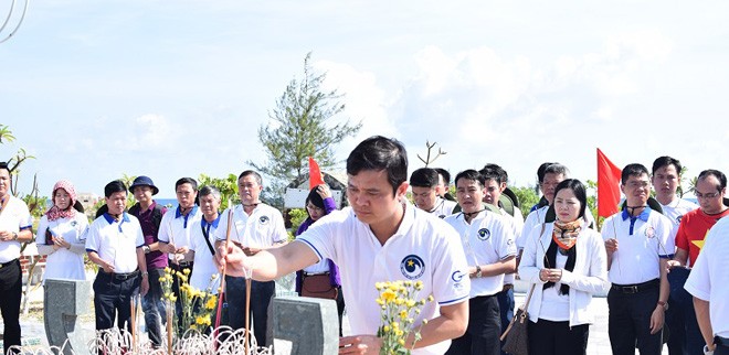 Trường Sa trong Hành trình 'Tuổi trẻ vì biển đảo quê hương' - ảnh 4