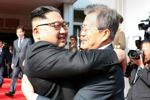 Kim Jong-un - từ người kế nhiệm non trẻ đến nhà lãnh đạo quyền lực - ảnh 2