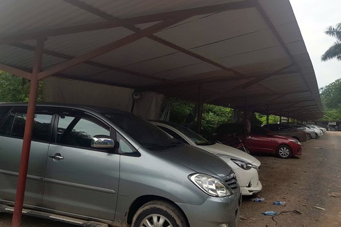 Kiểm tra bãi xe lậu trên khu đất 10.000m2 giữa Thủ đô - ảnh 3