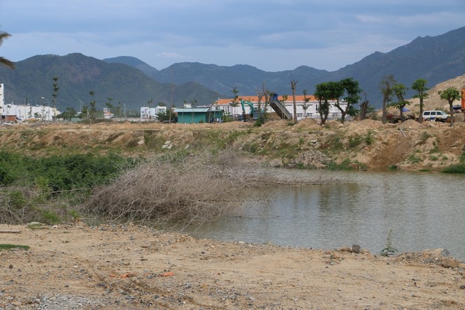 Ngổn ngang san lấp ruộng, sông làm đô thị ở Nha Trang - ảnh 5