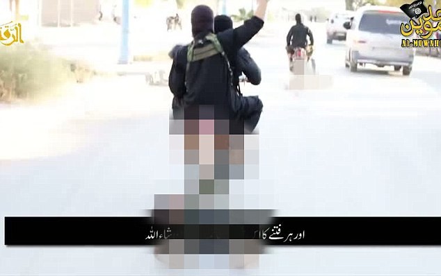 IS sát hại dã man tù binh Syria rồi kéo lê xác trên đường phố - ảnh 7