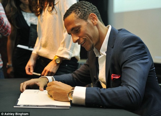 BẢN TIN Thể thao sáng: Rio Ferdinand muốn dẫn dắt M.U - ảnh 1