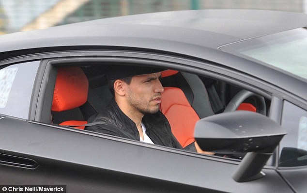 Sao Man City độ siêu xe Lamborghini thành 'hàng độc' - ảnh 2