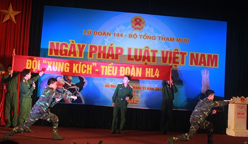 'Ngày Pháp luật' ở Đoàn Cận vệ thép - ảnh 1