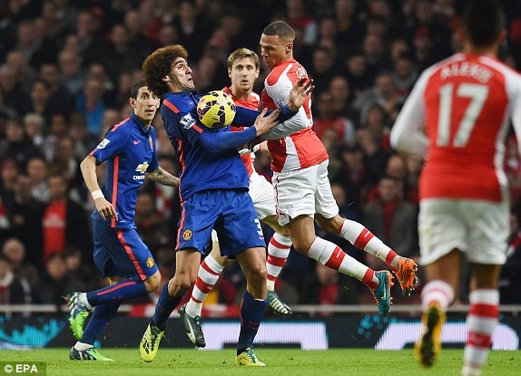 Arsenal vs M.U (1-2): 'Đỏ' như... Quỷ đỏ - ảnh 8