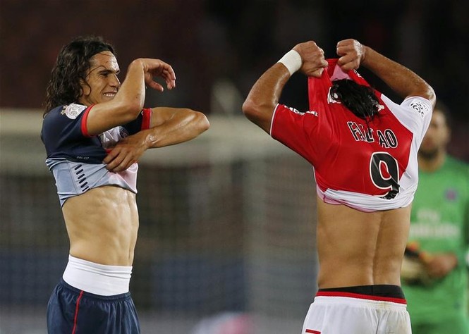 BẢN TIN Thể thao 19H: Chán Falcao, M.U lôi kéo Cavani - ảnh 1