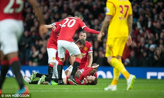 M.U vs Liverpool (3-0): Old Trafford 'chôn vùi' Lữ đoàn đỏ - ảnh 10