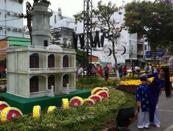 Đường hoa Xuân Cần Thơ hướng về biển Đông - ảnh 8