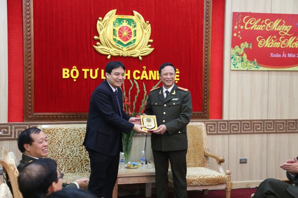 Tết Việt Online: Khắp nơi tưng bừng đón năm mới - ảnh 18