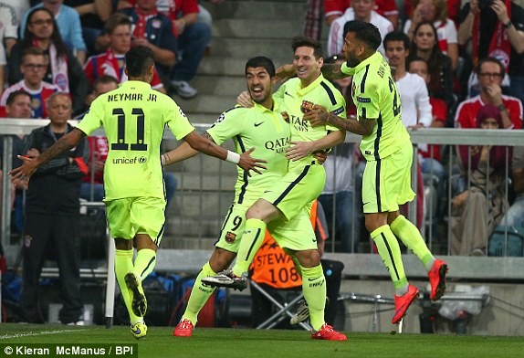Bayern vs Barca (3-2): 'Hùm xám' lực bất tòng tâm - ảnh 13