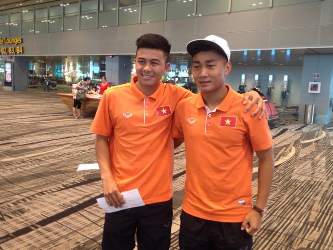 U23 Việt Nam được hâm mộ ở Singapore - ảnh 5