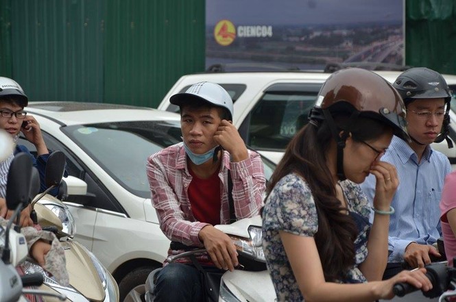 Hà Nội: Ùn tắc kinh hoàng đường vành đai, giao thông hỗn loạn - ảnh 13