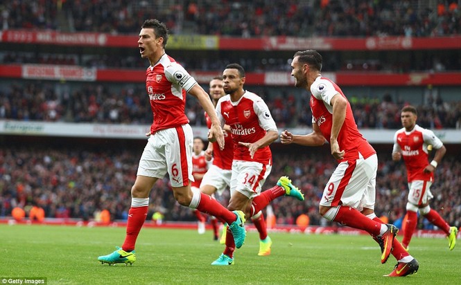 Arsenal thắng nhờ quả penalty ở phút bù giờ - ảnh 3