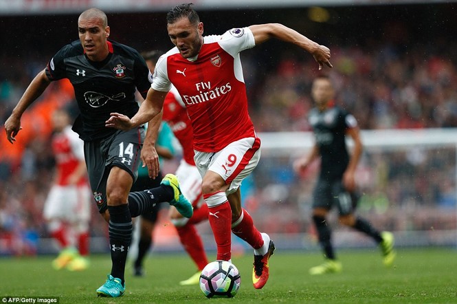 Arsenal thắng nhờ quả penalty ở phút bù giờ - ảnh 8