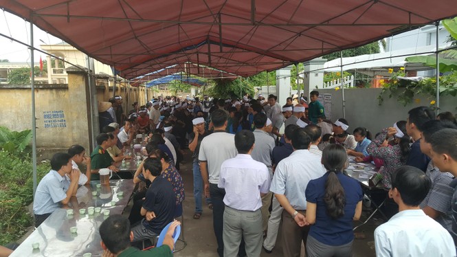 Quặn lòng lễ tang 4 bà cháu bị thảm sát ở Quảng Ninh - ảnh 1