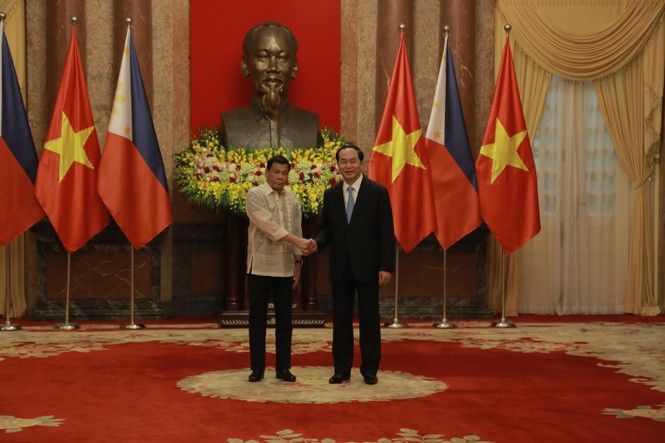 Cận cảnh lễ đón chính thức Tổng thống Philippines - ảnh 6