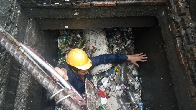 Siêu máy bơm tê liệt trước đường ngập, chủ đầu tư nói 'bị phá hoại' - ảnh 1