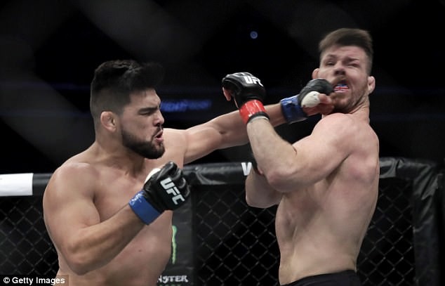 Cú đấm trời giáng đưa huyền thoại UFC vào 'ác mộng' Thượng Hải - ảnh 1