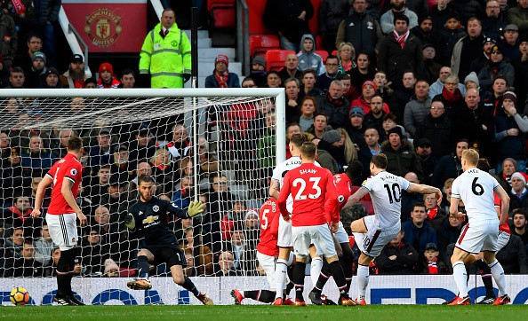 Lingard lập cú đúp, M.U thoát thua trước Burnley - ảnh 1