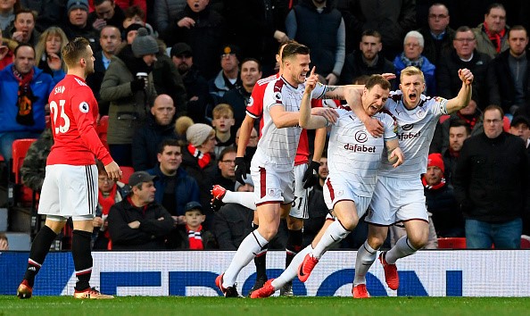 Lingard lập cú đúp, M.U thoát thua trước Burnley - ảnh 2