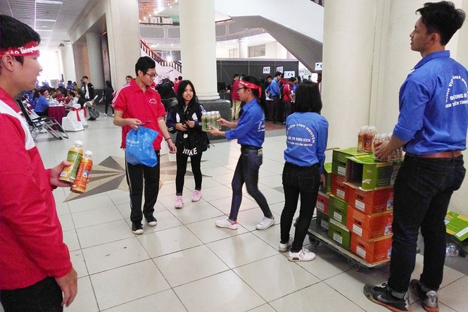 Quỹ Vì tầm vóc Việt, Tập đoàn TH lần thứ 5 đồng hành cùng Chủ Nhật Đỏ - ảnh 2