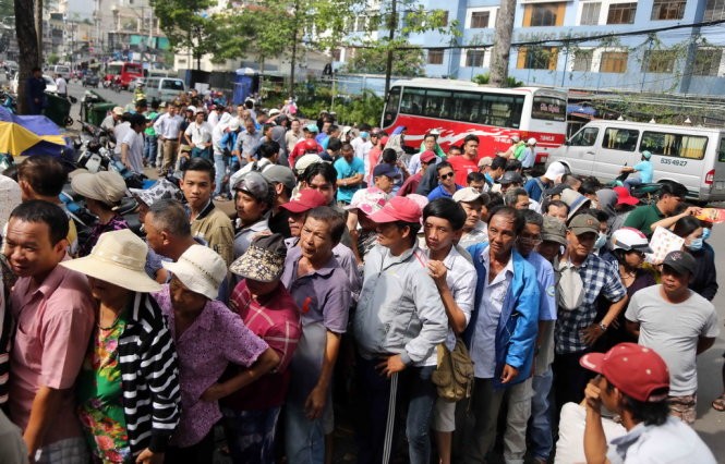 Vé giao lưu U23 Việt Nam lên cơn sốt, dân phe thét giá 'trên trời' - ảnh 1