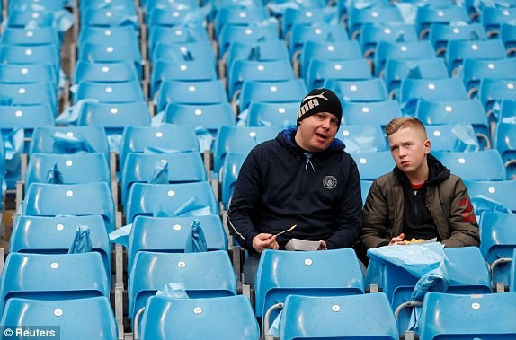 Ngược dòng khó tin, M.U cản Man City vô địch sớm - ảnh 6