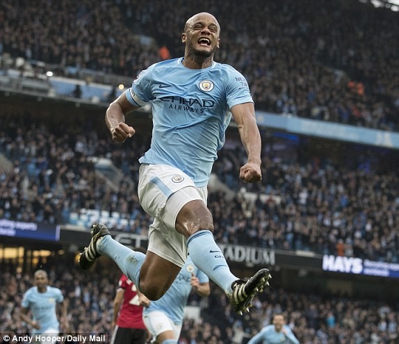 Ngược dòng khó tin, M.U cản Man City vô địch sớm - ảnh 14