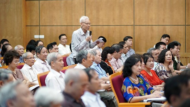 Cử tri Hà Nội mong muốn Tổng Bí thư quét sạch tham nhũng - ảnh 1