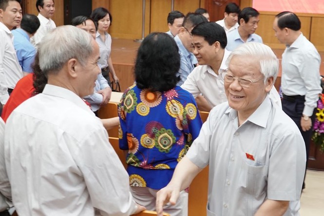 Tổng Bí thư Nguyễn Phú Trọng tiếp xúc cử tri đơn vị bầu cử số 1 - ảnh 2