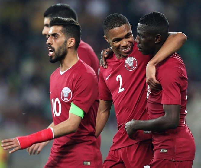 Zidane dẫn dắt tuyển Qatar với mức lương cực 'khủng'? - ảnh 1