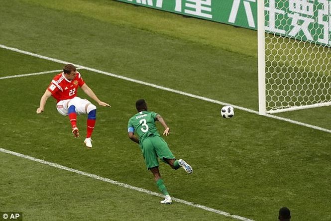 Đánh giá từng cầu thủ Nga, Cheryshev bị chê đá dở - ảnh 5