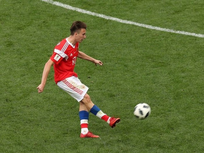 Đánh giá từng cầu thủ Nga, Cheryshev bị chê đá dở - ảnh 4