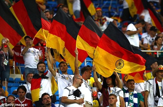 Toni Kroos ghi tuyệt phẩm, giải cứu tuyển Đức khỏi 'cửa tử' - ảnh 15