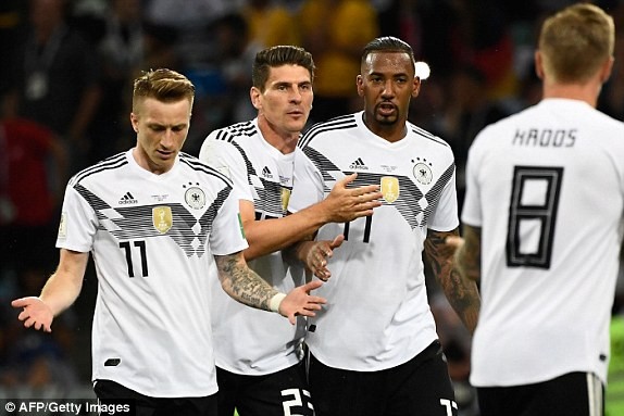 Toni Kroos ghi tuyệt phẩm, giải cứu tuyển Đức khỏi 'cửa tử' - ảnh 26