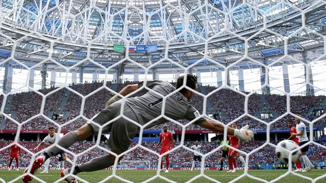 Anh vào vòng 1/8 World Cup sau màn 'dội bom' kinh hoàng - ảnh 18