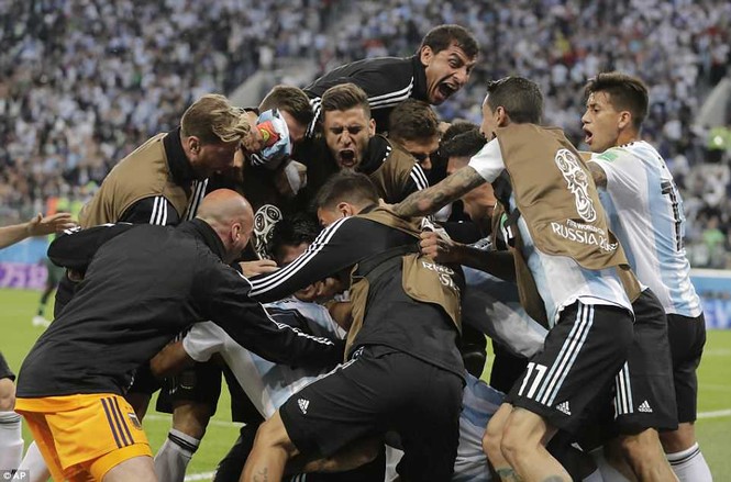 Sampaoli - Kẻ bị 'hắt hủi' trong thời khắc khải hoàn của Argentina - ảnh 2