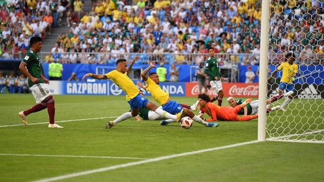 Neymar tỏa sáng, Brazil vào tứ kết World Cup 2018 - ảnh 30