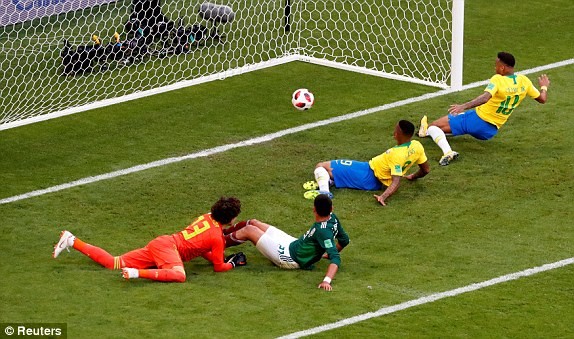 Neymar tỏa sáng, Brazil vào tứ kết World Cup 2018 - ảnh 29