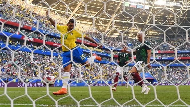 Neymar tỏa sáng, Brazil vào tứ kết World Cup 2018 - ảnh 37