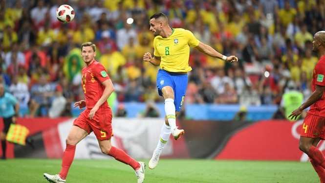 Bỉ tiễn Brazil về nước, World Cup thành sân chơi riêng châu Âu - ảnh 39
