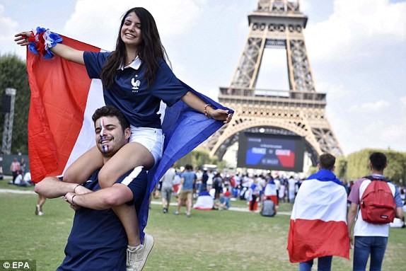 Hạ gục Croatia, Pháp vô địch World Cup sau 20 năm - ảnh 9