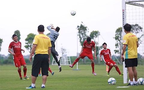 U23 Việt Nam tập đá phạt góc như đội tuyển Anh - ảnh 3