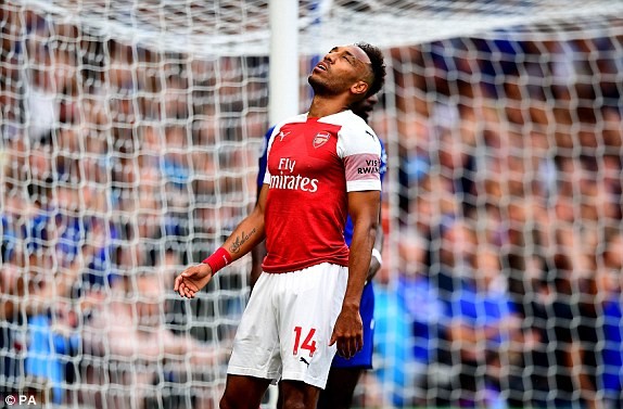 Marcos Alonso tỏa sáng, Chelsea hạ Arsenal ở derby London - ảnh 14