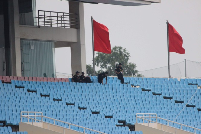 Olympic Việt Nam đã về tới sân bay Nội Bài - ảnh 28