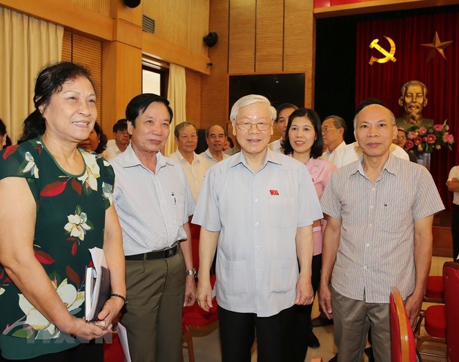 Hình ảnh Tổng Bí thư Nguyễn Phú Trọng tiếp xúc cử tri Hà Nội - ảnh 3