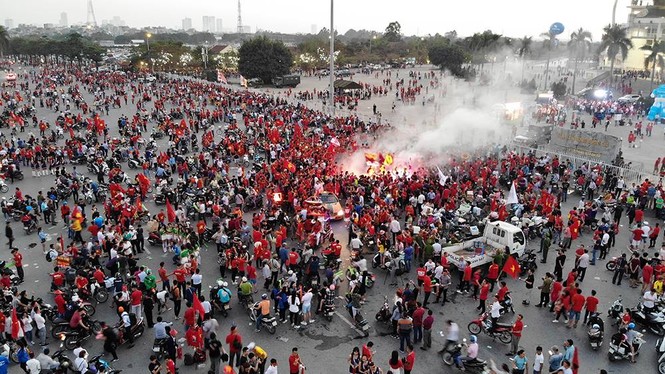 'Bay' trên sân Mỹ Đình trước giờ bóng lăn trận Việt Nam vs Philippines - ảnh 7