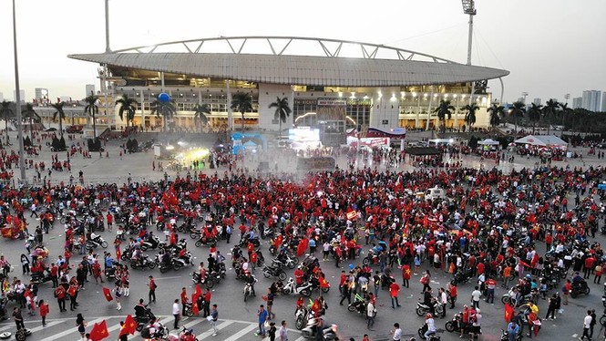 'Bay' trên sân Mỹ Đình trước giờ bóng lăn trận Việt Nam vs Philippines - ảnh 8