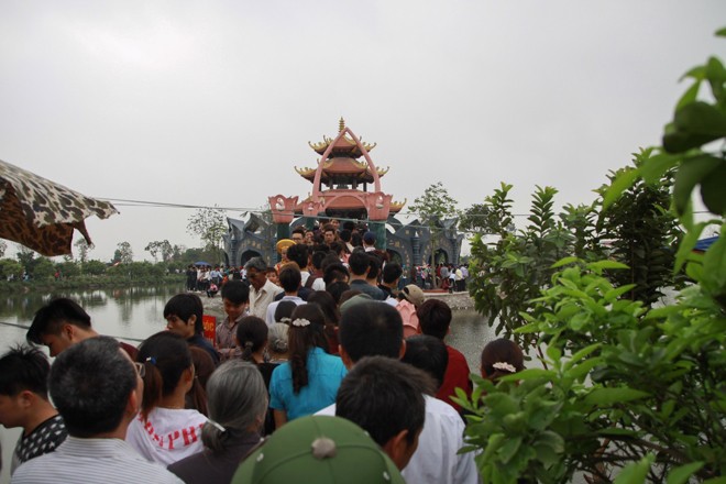Kỳ thú nghi thức xoay kiệu ở chùa Đậu - ảnh 10