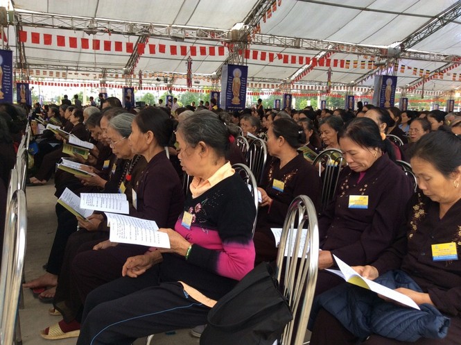 Hàng nghìn người cầu siêu cho nạn nhân tai nạn giao thông - ảnh 3